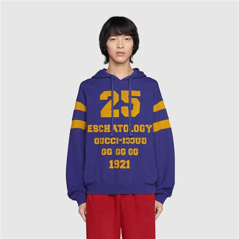 Sweatshirt with '25 Gucci Eschatology and Blind for Love 1921 ' print